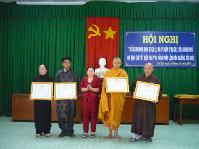 Tien Giang: A workshop held for dissemination of Decree No 92/2012/ND-CP to religious digniaries and deacons